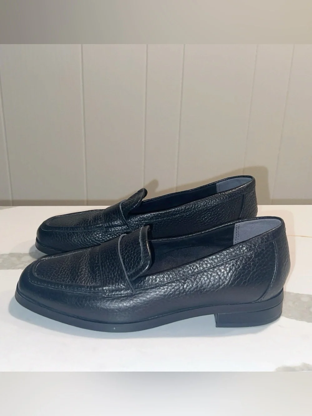 Vionic Black Pebbled Leather Sellah Loafer
